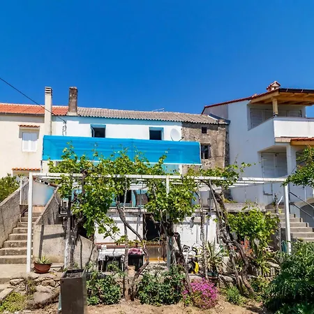 Cozy In With Kitchen * Palit